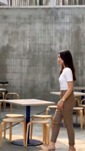 Celana Chino Wanita Bahan Melar Elastis Elizabeth Pants & Legging Wanita Panjang