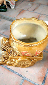 Tượng gốm ngựa kéo tài lộc trồng cây trang trí