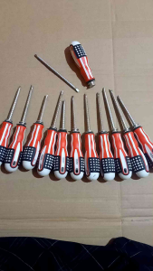 Obeng Bolak Balik Min & Plus Warna Random: Alat Mekanik yang Fleksibel