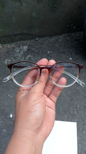 Kacamata Double Fokus Plus Baca dan Jalan  Untuk Pria dan Wanita