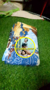 ผ้าห่มนาโนแท้ ห่มอุ่น สบายๆๆ ลายการ์ตูนน่ารักๆ - เหมาะสำหรับห่มในห้องแอร์ และ อากาศเย็น - น้ำหนักเบา ห่มสบายตัว - เนื้อผ้านุ่มมาก ลื่นมือ ขนนิ่ม ไม่แข็งกระด้าง - ซักเครื่องได้ ขนไม่รุ่ย สีไม่ตก ไม่ซีด - ขนาดประมาณ 4 ฟุต มีกระเป๋าใส่ทุกใบค่ะ