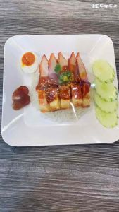 โมเดลข้าวหมูกรอบ หมูแดง