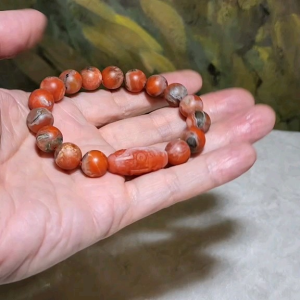 Baoshan Nan Hong natural "skin" red & white 10.8mm beads & Mongolia Nan Hong carved 9 Eyes Dzi bracelet 保山南紅紅白料铁皮脸谱三色圆珠配外蒙南红雕刻九眼天珠手链