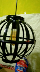 Kap Lampu Gantung Hiasan Langit-Langit Penerangan Ruangan