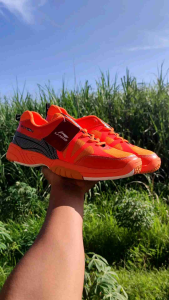 Avril Sepatu Badminton Size 39-43 Sepatu Olahraga voli Bulutangkis Jogging Senam