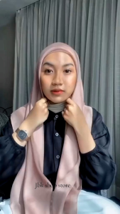 Hijab segiempat polos paris premium/ Kerudung paris polos terlaris