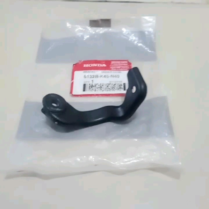 Bracket L Under Cowl Besi Breket Under Cowl CBR 150R K45G Original Honda 6132BK45N40