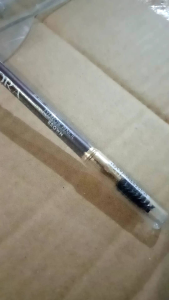 Sifat Pensil Alis Implora: Mengenal Alat Makeup Wajah