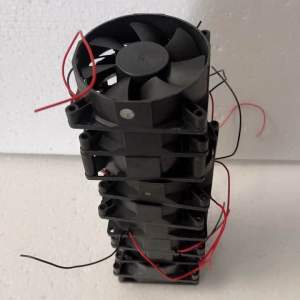 10 Quạt 12V Fan 8x8x2.5Cm 1 Mặt Tròn