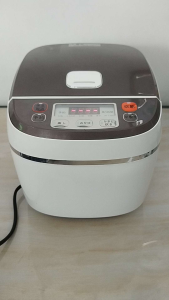 Nồi cơm điện 12 lít Daiei Trading DT-SH1410-3 hàng bãi Nhật sử dụng điện 100-110v