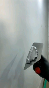 Sơn hiệu ứng xám xi măng.Sơn bê tông.Thùng 5 kg.Dễ thi côngan toàn sức khỏetiết kiệm chi phí.Sơn giả bê tông với hiệu ứng đặc biệt tạo nét riêng độc đáo trang trí phòng khách phòng ngủ tiệm cà phê nhà hàng ...