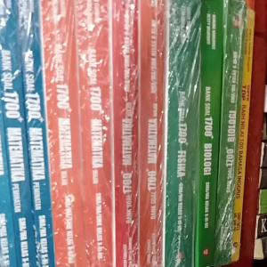 BUKU 1700 BANK SOAL SMA MATEMATIKA INDONESIA INGGRIS FISIKA KIMIA BIOLOGI GEOGRAFI EKONOMI SOSIOLOGI SEJARAH YRAMA WIDYA VKM