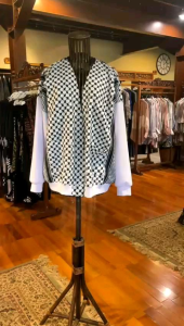 Cardigan Kaffiyeh DP Studio by Dian Pelangi LIMITED EDITION Jacket Outer Coat Blazer Bolero Cardi Casual Formal Kerja Kantor Pesta Kondangan Lebaran Wanita Hijaber Cantik Anggun Modis Modern Simple Elegan Mewah Model Korea Terbaru Motif Palestina Kekinian