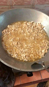 kacang mete mede wonogiri belah dua