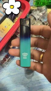 ไฟแช็ค ไฟฟู่ ดีไซน์แบบทูโทนสวยงามมาก แรงดีมากๆ(ไม่มีวัตถุไวไฟในตัวสินค้า)ราคาสุดคุ้ม เจอลมไม่ดับ ปรับระดับได้ ผลิตจากวัสดุคุณภาพสูง