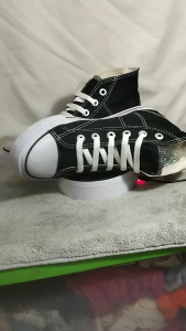 Sepatu Sekolah HDC Tinggi & Murah Hitam Putih