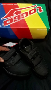 sepatu anak terbaru merk loggo