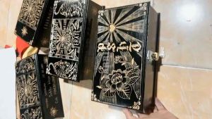 KOTAK MORI PSHT KAYU JATI UKIR TERATE LOVE BERSINAR (FREE UKIR NAMA) TEMPAT PENYIMPANAN SABUK MORI PENCAK SILAT SETIA HATI TERATE 1922