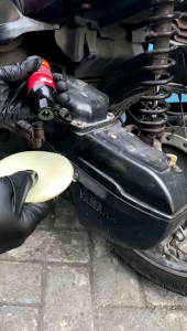 Penghitam Body PERMANEN Motor dan Mobil 60 ML (BEST QUALITY)