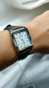 นาฬิกาผูัหญิง CASIO แท้ LTP V007 เรือนเล็กน่ารักกันน้ำ 50m ซึ่งรองรับประกันสินค้า 1 ปี และมีคุณภาพที่แข็งแกร่ง 100%