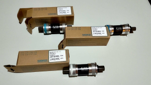 Shimano BB-UN300 MTB Sealed Bearing Bottom Bracket square type 110mm 117.5mm 123mm