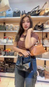 PROUDกระเป๋าแบรนด์แท้ 1707# รุ่น Venus ทรง HoboBag ไซส์9.5นิ้ว 3in1ใช้ได้3ทรงในหนึ่งเดียว น่ารักมาก