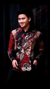 Kemeja Batik Ayah dan Anak Laki-laki Lengan Panjang Umur 2-12 Tahun Motif Merah Seragam.