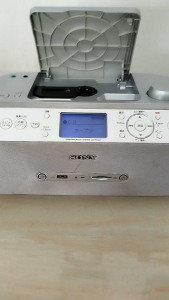 Đài radio CD SONY ZS-R110CP hàng si Nhật