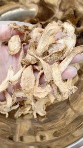 ขิงแผ่นแห้ง 100g คัดพิเศษ ขิงแก่แท้ หอมเข้ม ชงน้ำขิง ตุ๋นยาจีน Dried Ginger Slices