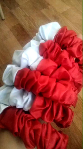 Bando Merah Putih Viral: Aksesoris Rambut Nyaman & Murah