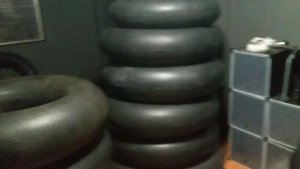 ห่วงยางลอยน้ำ ยางในรถสิบล้อมือสองสภาพสวยขอบ 20 จุ๊บเดิมจากยางขนาด/900/1000/1100-20ยางหนา