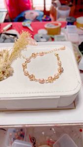 Bersertifikat gelang mutiara air tawar lombok oval mix kristal kubus