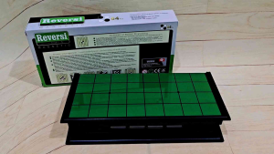 Magnetic Reversi Board Game 25x25 cm Othello Foldable Portable Game Travel Friendly Game 磁力翻转棋 黑白棋 Mainan Reversi Magnet