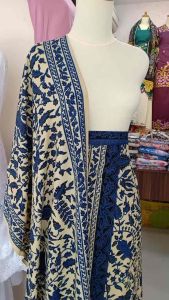 Batik Tanah Liat Tradisional Minangkabau: Desain & Aplikasi