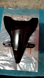 Panel Tameng Kecil Kedudukan Plat Nomor Depan Vario 125 & 150 New 2018 & 2020 Hitam Glossy