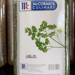 McCormick Parsley Leaves Flakes 80g - Green herb flakes - For seasoning dishes - Kitchen use