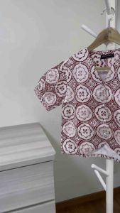 ❤️New Red Pink White Flowery Batik Blouse ❤️