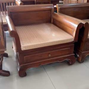 เก้าอี้ไม้สัก พร้อมเบาะ (ราคาต่อตัว) กว้าง 88 x สูง 78 x ลึก 80 cm. จัดส่งแบบสำเร็จรูป พร้อมใช้งาน ไม้สักแท้ ทุกชิ้นส่วน