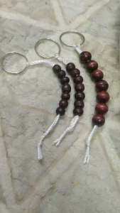 Tasbih Tawaf Kelengkapan Ibadah Umrah Dan Haji.Material Kayu Saiz 7mm Dan Warna.