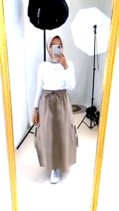 Rok Cargo Wanita Twil Terbaru: Pilihan Fashion Outdoor