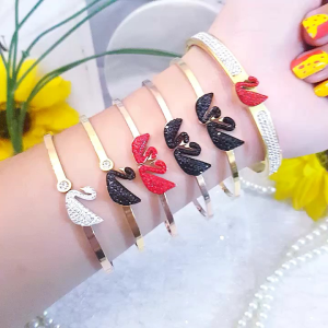 Titanium Gelang Angsa vvm99