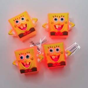 Led & Glow in the dark: Jibbitz มีไฟและเรืองแสง