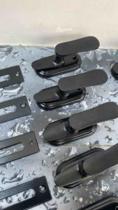 Rambuncis Panolet Jendela Kecil Paket 12pcs Hitam Powder Coating