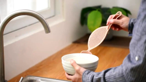 Alat Bantu Cuci Beras Bahan Plastik 1S65