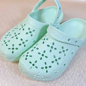 Sandal Crocs Classic Floral Clog Cut Out Women