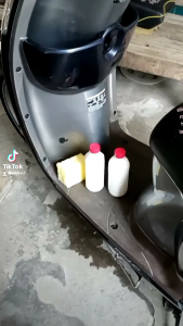 Silikon TOP GLOSSY PENGKILAP BODI MOTOR & PENGHITAM BAN