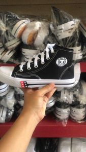 Sepatu Sekolah Import NB Bot Sol Kuning: Pilihan Terbaik untuk Anak Anda