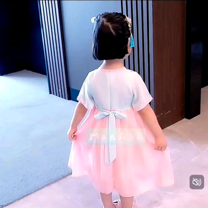 Traditional Chinese Hanfu kids costume dress with free tattoo bag hair clips for Chinese New Year and dinner party event