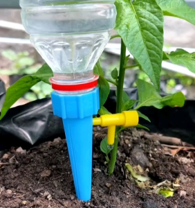 ALAT SIRAM TANAMAN OTOMATIS/IRIGASI TETES DENGAN BOTOL