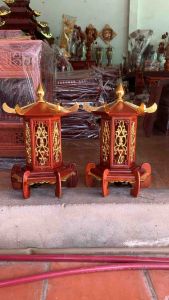 Cặp đèn thờ cao 40 rộng 25 gỗ hương